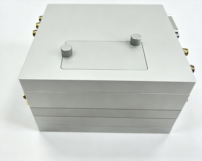 AP-DMS-X/Ku 微型SAR雷达主机产品外观